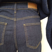 Carica l&#39;immagine nel visualizzatore di Gallery, jeans dritto
